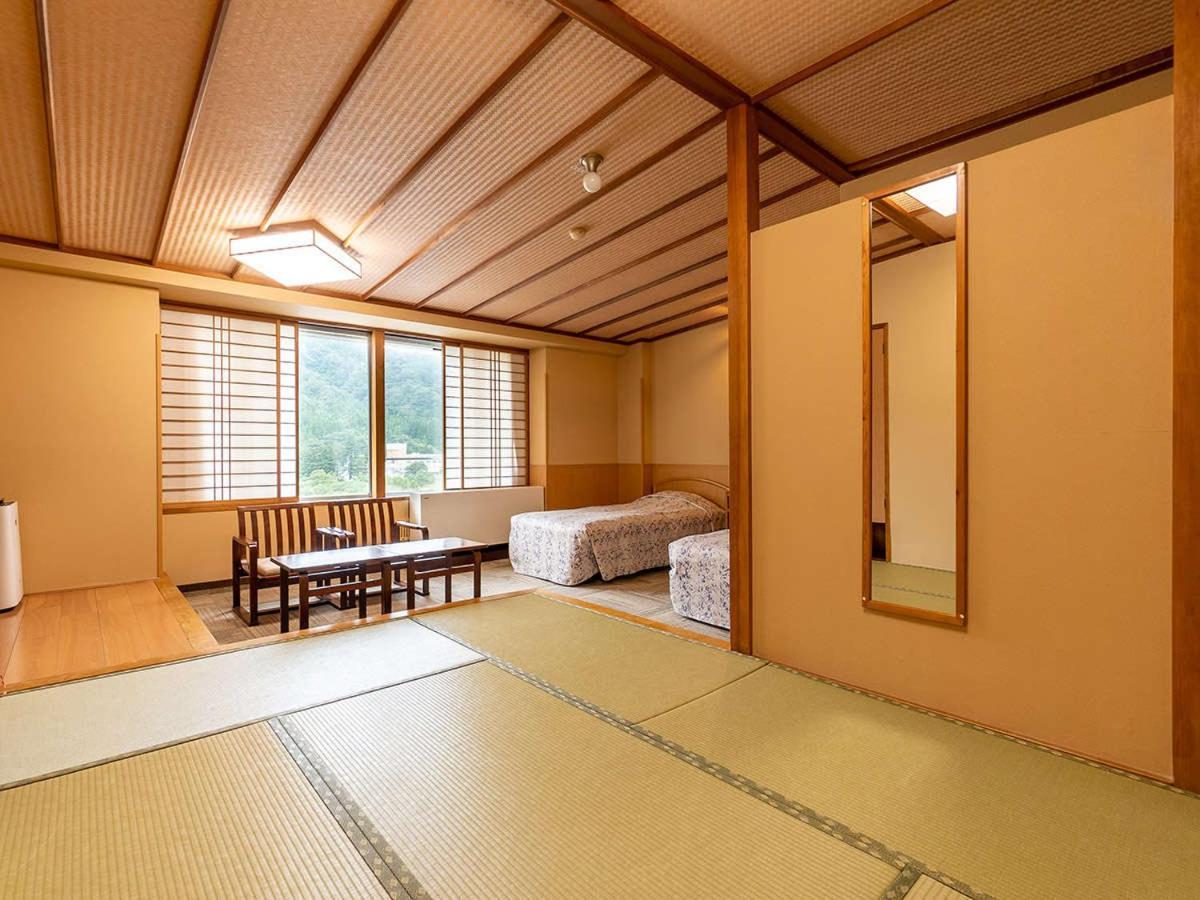 Ooedo Onsen Monogatari Kounkaku Hotel Osaki  Bagian luar foto